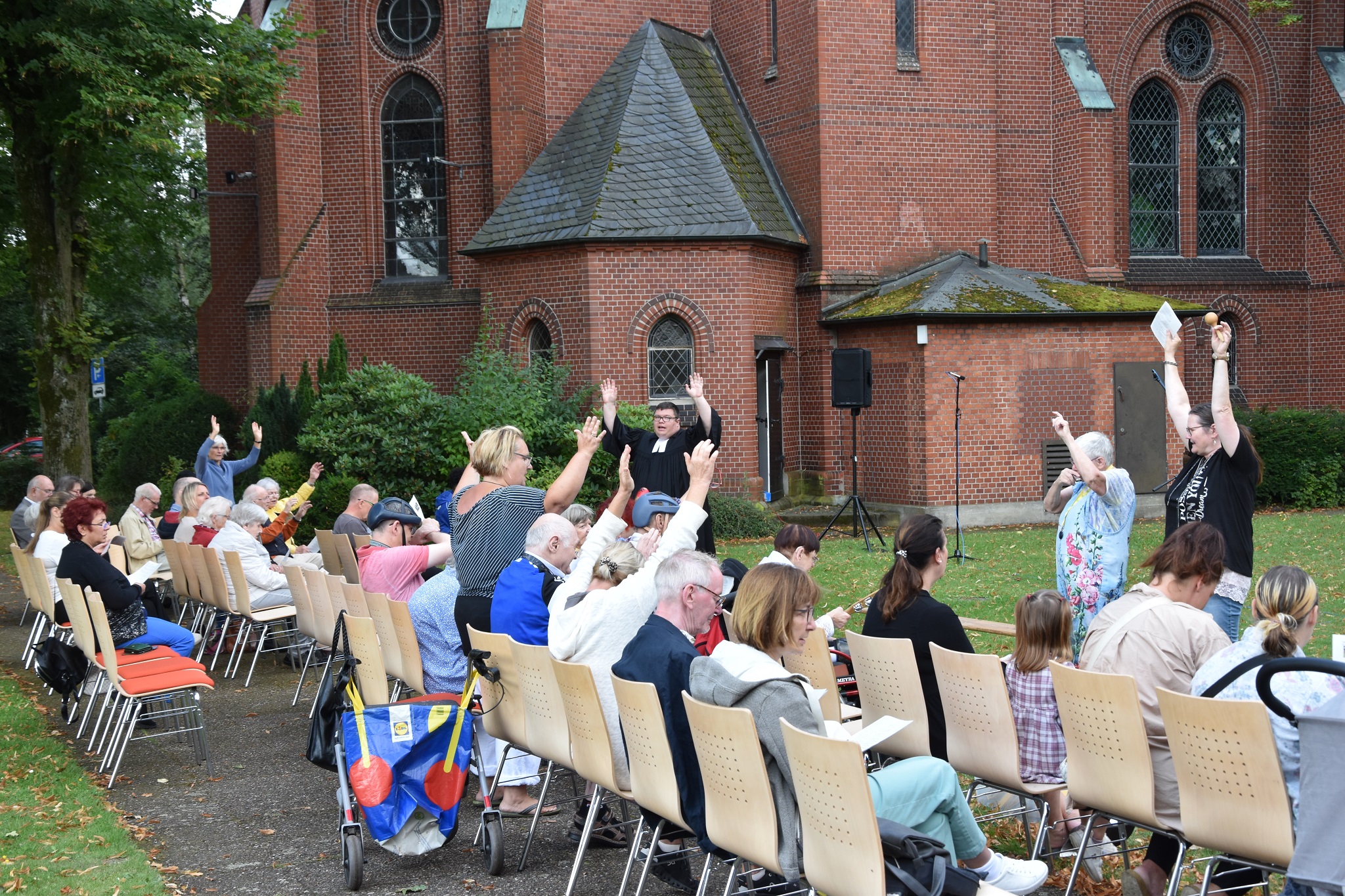 Gottesdienst und geselliges Beisammensein